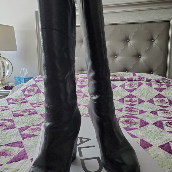 Leather boots size 8 - Picture 3 of 5